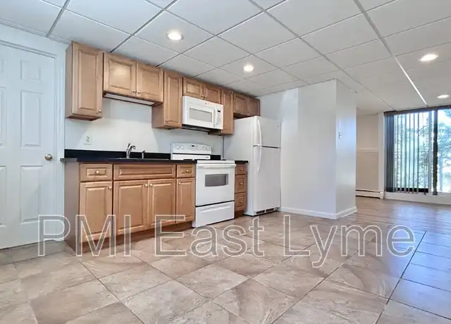 Property at 14 Hamilton Ave Unit 3, Groton, CT, 06340, 0 beds, 1 bath, [object Object]