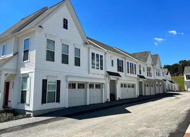 Property at 3115 Grove Ct, Mechanicsburg, PA, 17055, 3 beds, 2.5 baths, [object Object]