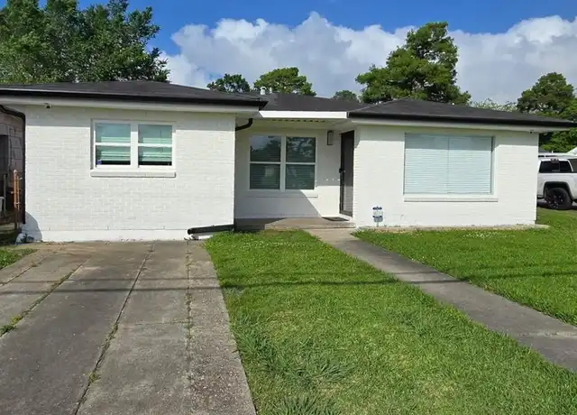 Property at 1800 Stafford St Unit A, Gretna, LA, 70053, 3 beds, 1 bath, [object Object]