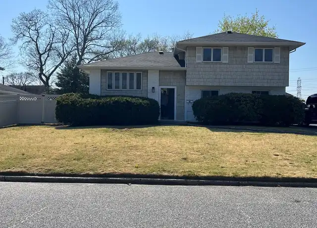Property at 25 Fairlawn Ln, Centereach, NY, 11720, 3 beds, 1 bath, [object Object]