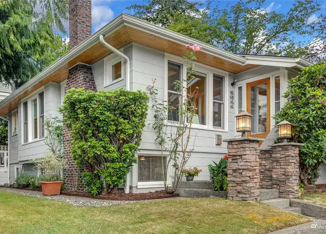 Property at 4611 1st Ave NE, Seattle, WA, 98105, 3 beds, 2 baths, [object Object]