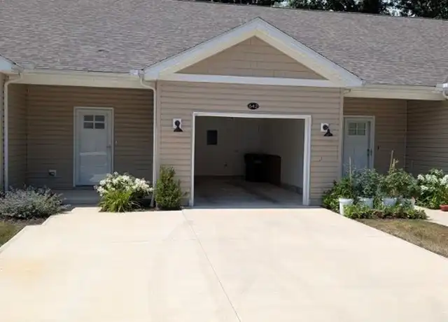 Property at 642 Treadway Blvd, Sheffield Lake, OH, 44054, 2 beds, 1 bath, [object Object]