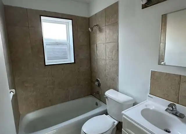 Property at 3506 Jackson St Unit 3508-8, Omaha, NE, 68105, 1 bed, 1 bath, [object Object]