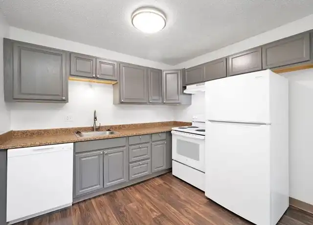 Property at 6033 N Fessenden St, Portland, OR, 97203, 2 beds, 1 bath, [object Object]