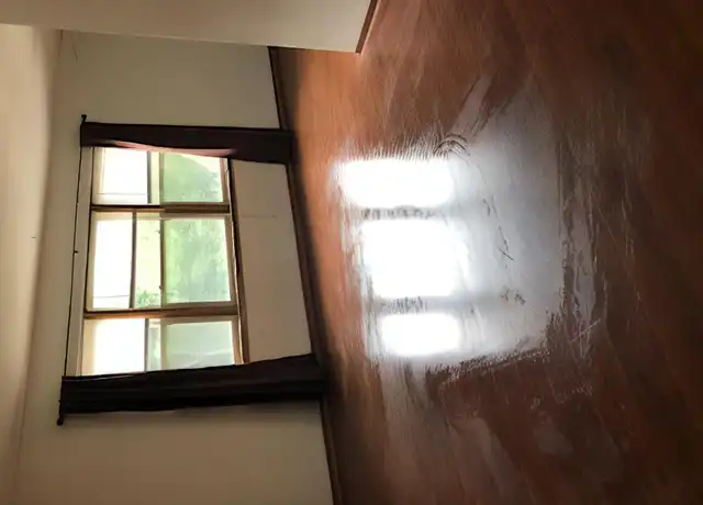 Property at 4214 N Wilson Dr Unit 4, Shorewood, WI, 53211, 2 beds, 1 bath, [object Object]