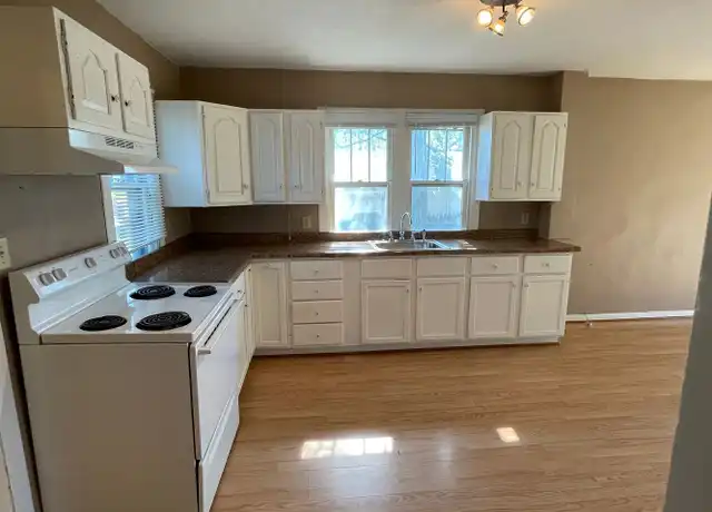 Property at 411 E Denver St Unit 1, Rapid City, SD, 57701, 1 bed, 1 bath, [object Object]