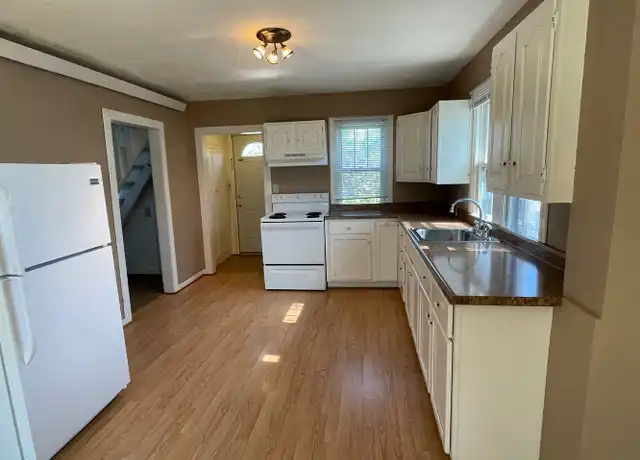 Property at 411 E Denver St Unit 1 (upstairs), Rapid City, SD, 57701, 1 bed, 1 bath, [object Object]