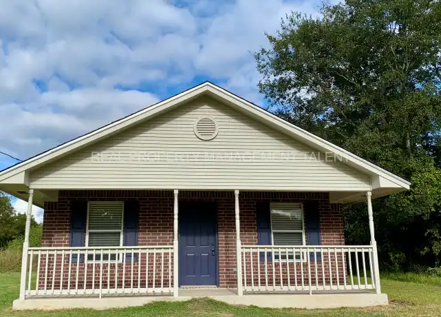 Property at 318 N Waco St, Mart, TX, 76664, 3 beds, 2 baths, [object Object]