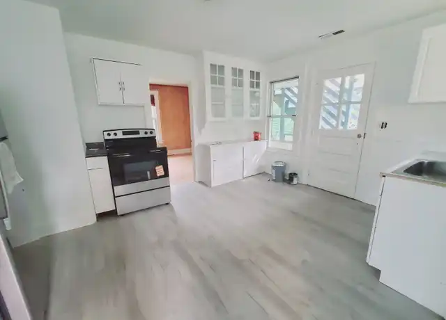 Property at 30 Hull St Unit 2, Shelton, CT, 06484, 2 beds, 1 bath, [object Object]