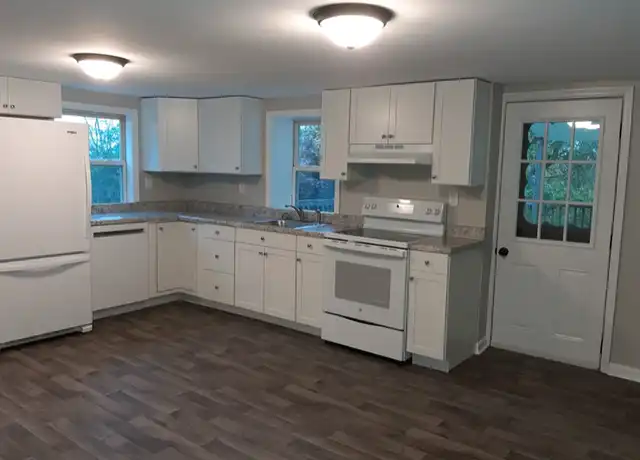Property at 1131 N State St, Pottstown, PA, 19464, 4 beds, 1.5 baths, [object Object]
