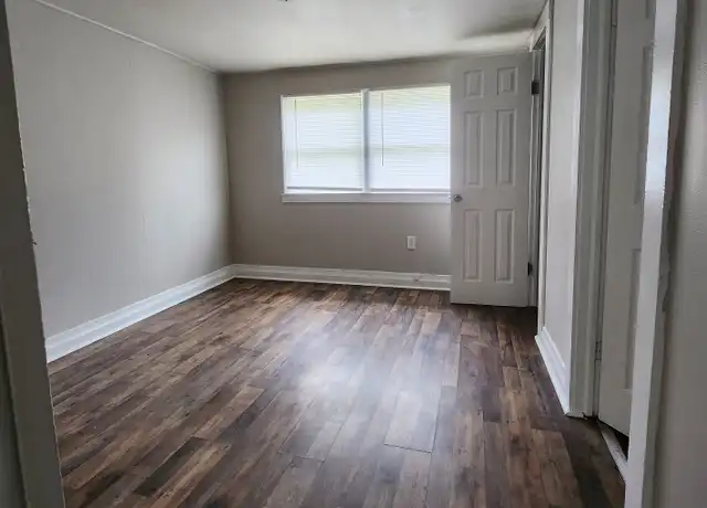 Property at 1102 Baker Blvd, Gastonia, NC, 28052, 2 beds, 2 baths, [object Object]