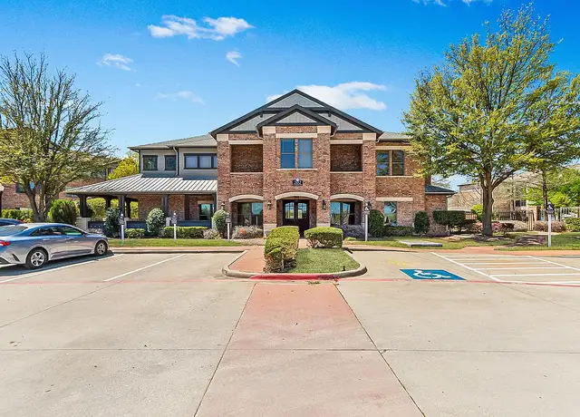 Photo of 202 Belt Line Rd, Garland, TX 75040