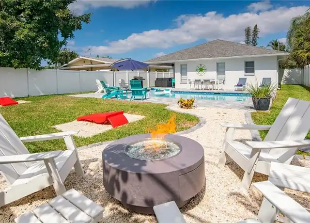 Property at 588 105th Ave N, Naples, FL, 34108, 2 beds, 2 baths, [object Object]