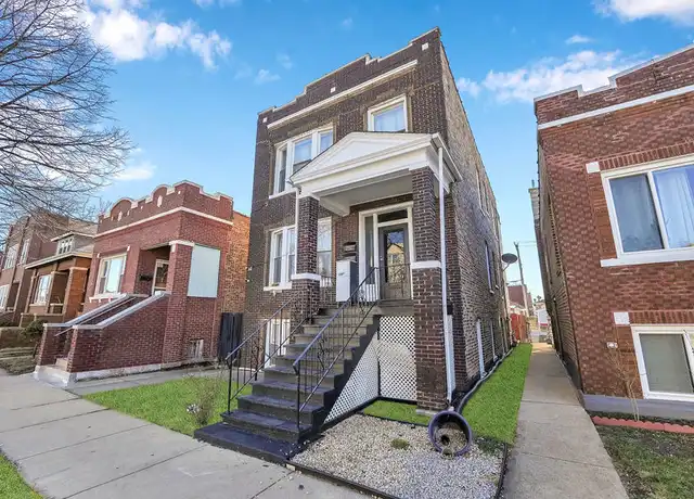 Property at 5507 W 22nd Pl Unit 2, Cicero, IL, 60804, 2 beds, 1 bath, [object Object]