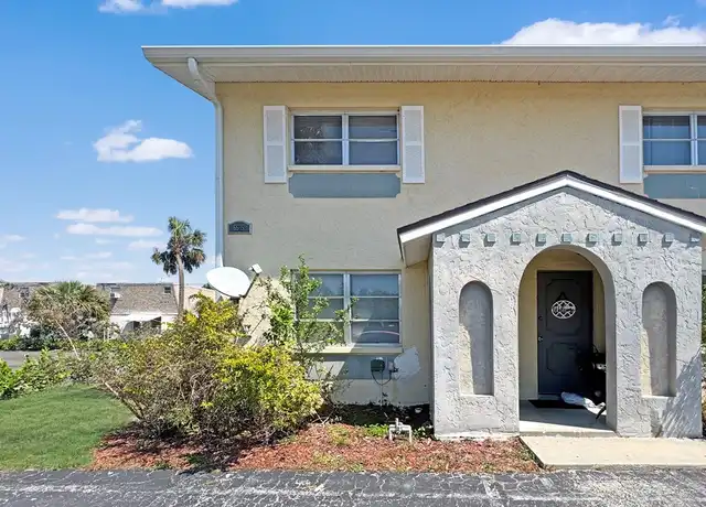 Property at 6635 Warwick Cir Unit 6, Fort Myers, FL, 33919, 2 beds, 1.5 baths, [object Object]