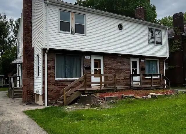 Property at 210 E Midlothian Blvd, Youngstown, OH, 44507, 3 beds, 1 bath, [object Object]
