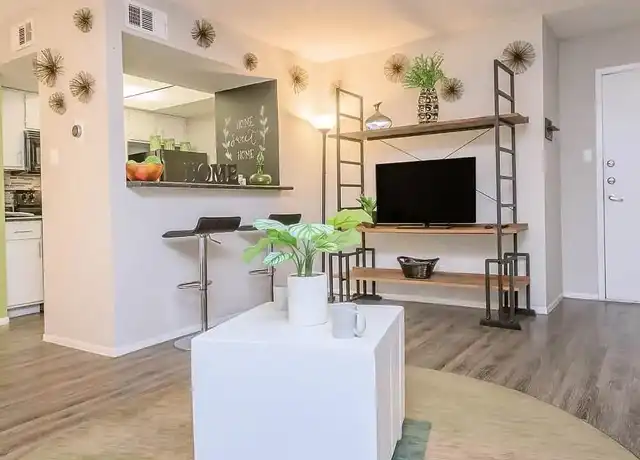 Property at Harper at the Park - 950 E Bitters Rd, San Antonio, TX, 78216, 1-2 bed, 1 bath, [object Object]