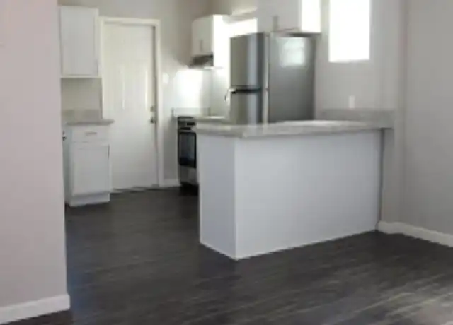 Property at 526 E Pierson St, Phoenix, AZ, 85012, 1 bed, 1 bath, [object Object]