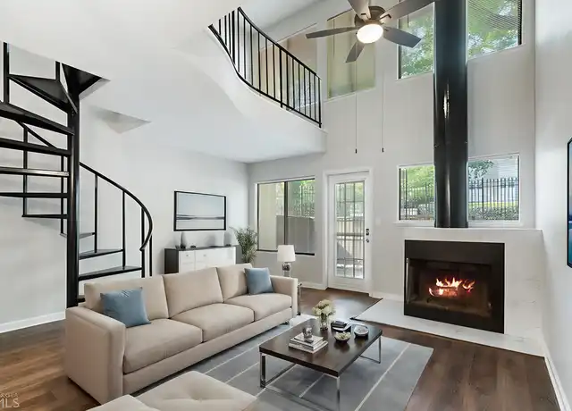 Property at 20 Finch Trl NE, Atlanta, GA, 30308, 1 bed, 1.5 baths, [object Object]