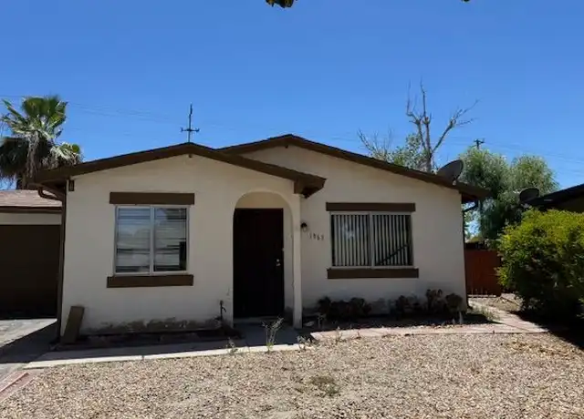 Property at 1963 Calle Pasito, Hemet, CA, 92545, 2 beds, 1 bath, [object Object]