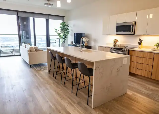 Property at The Beacon Cleveland - 515 Euclid Ave, Cleveland, OH, 44114, 2 beds, 2 baths, [object Object]