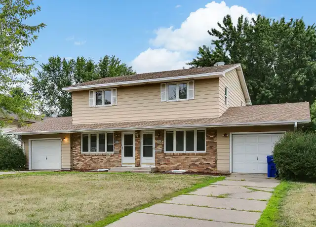 Property at 1661 Leone Ave E, St Paul, MN, 55106, 3 beds, 1 bath, [object Object]