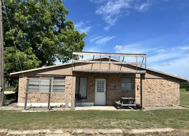 Property at 1902 State Hwy 95, Little River-Academy, TX, 76554, 1 bed, 1 bath, [object Object]