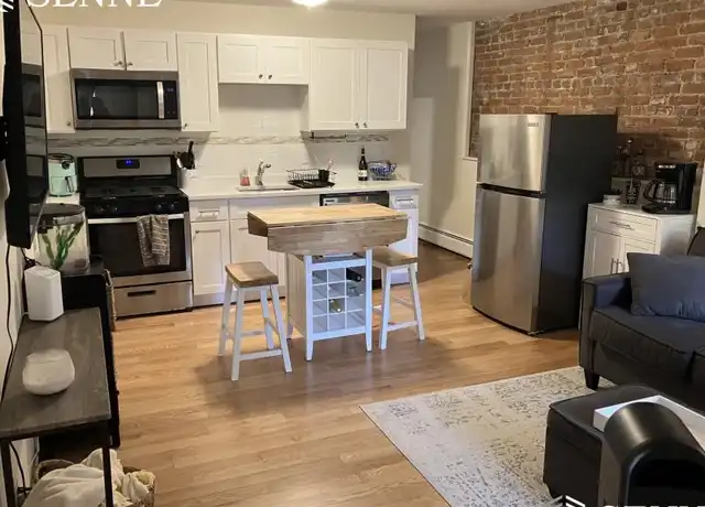 Property at 42 A Linden Ave, Somerville, MA, 02143, 2 beds, 1 bath, [object Object]