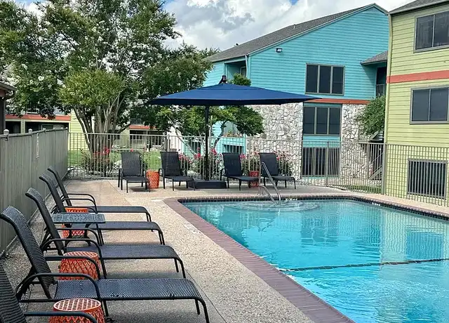 Property at The Oaks Apartments - 130 Cumberland Rd, Austin, TX, 78704, 0 beds, 1 bath, [object Object]