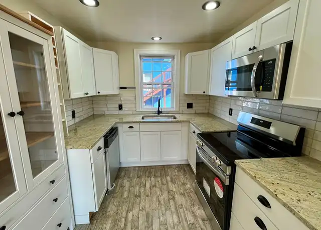 Property at 108 Spruce St Unit 4, Providence, RI, 02903, 2 beds, 1 bath, [object Object]