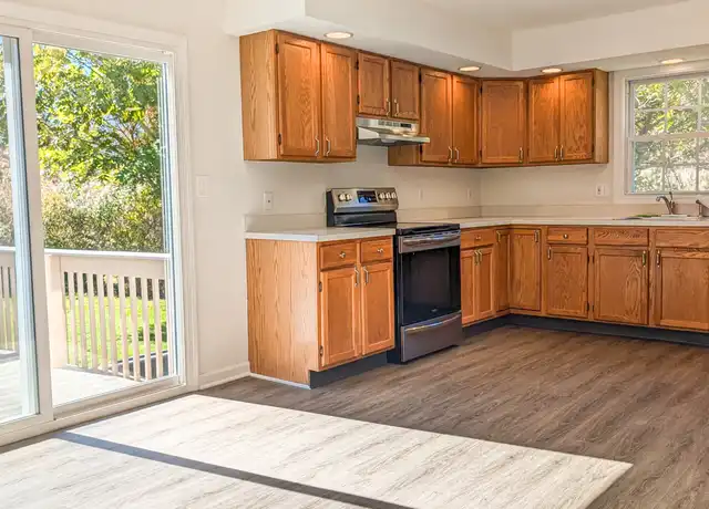 Property at 421 Boston St Bldg 3, Guilford, CT, 06437, 2 beds, 1.5 baths, [object Object]
