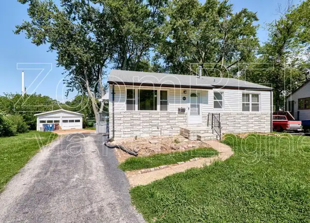Property at 3361 Delta Dr, Saint Ann, MO, 63074, 4 beds, 2 baths, [object Object]