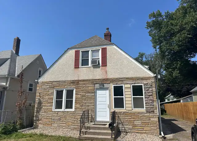 Property at 919 3rd St E, Saint Paul, MN, 55106, 4 beds, 1 bath, [object Object]