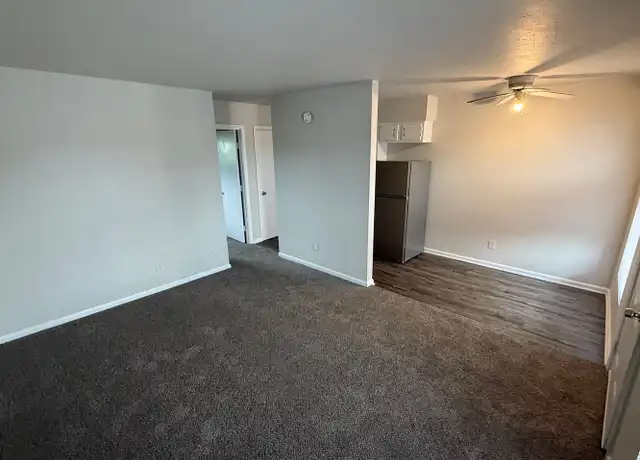 Property at 3122 Chinquapin Ln Unit B22, Louisville, KY, 40219, 1 bed, 1 bath, [object Object]