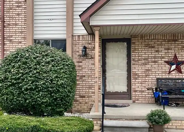 Property at 25871 New Forest Ct, New Baltimore, MI, 48051, 2 beds, 1.5 baths, [object Object]