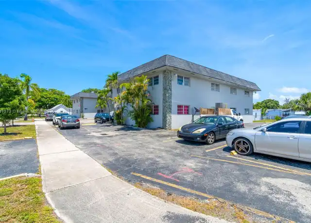 Property at 300 NE 1st Ct Unit 204, Hallandale Beach, FL, 33009, 1 bed, 1 bath, [object Object]