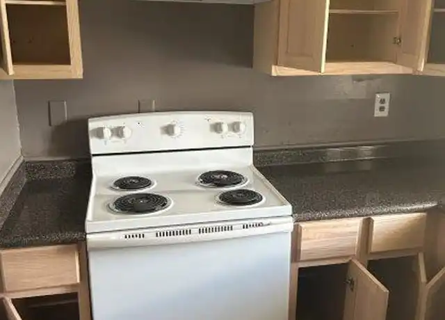 Property at 667 Brent Blvd Unit 631C11, Columbus, OH, 43228, 3 beds, 1 bath, [object Object]