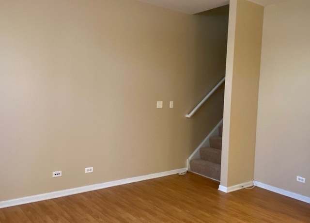 Photo of 266 Springbrook Trl S, Oswego, IL 60543