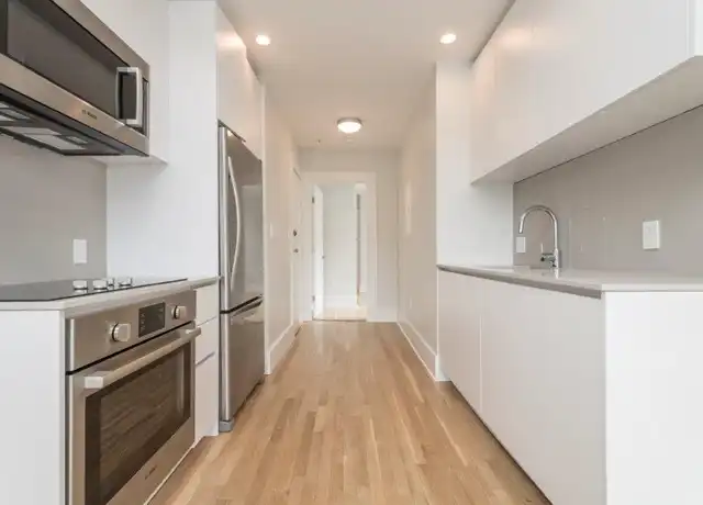 Property at 8 Elko St Unit 6, Brighton, MA, 02135, 3 beds, 1 bath, [object Object]