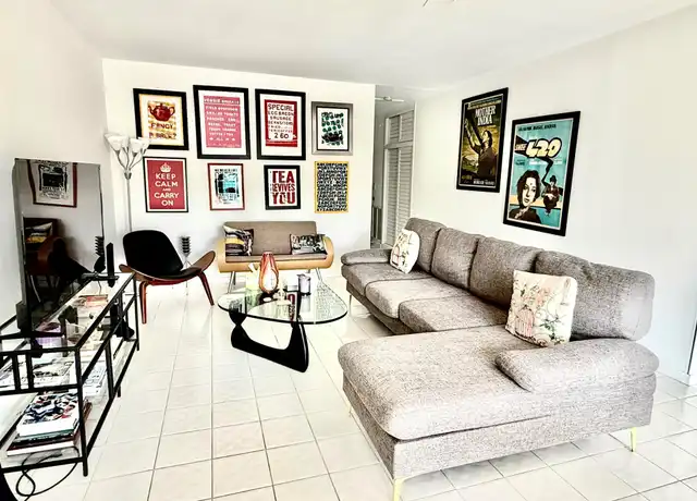 Property at 128 Venetian Dr, Delray Beach, FL, 33483, 2 beds, 2 baths, [object Object]