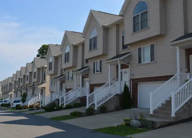 Property at 1000 Saint Andrews Dr, Morgantown, WV, 26508, 3 beds, 2.5 baths, [object Object]