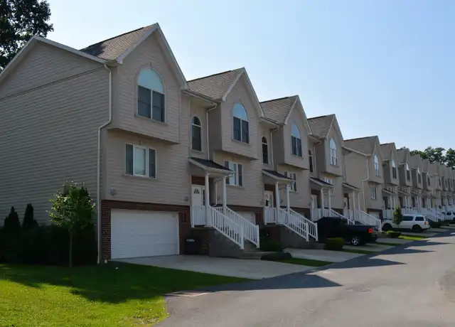 Property at 1000 Saint Andrews Dr, Morgantown, WV, 26508, 3 beds, 2.5 baths, [object Object]
