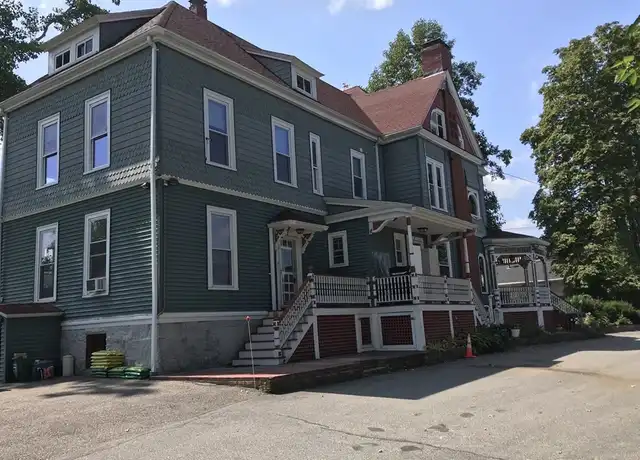 Property at 82 Middle St Unit 2, Braintree, MA, 02184, 4 beds, 2 baths, [object Object]