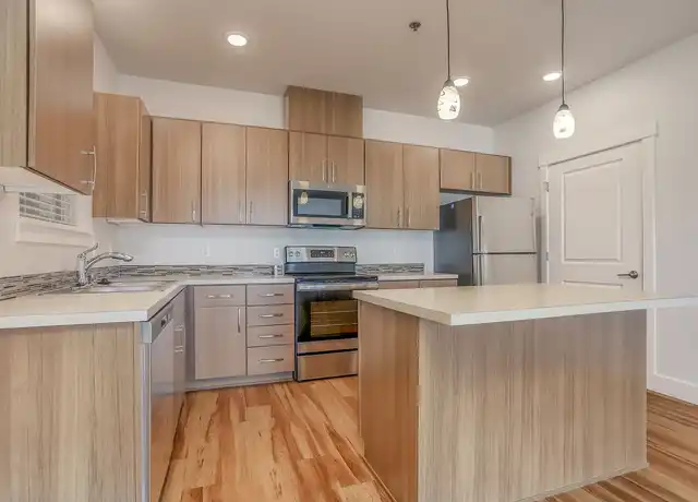 Property at Park Avenue at Hansen Park - 7968 W 10th Ave, Kennewick, WA, 99336, 2 beds, 2 baths, [object Object]