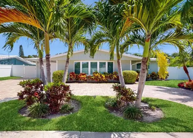 Property at 200 SW 6th Ave, Boca Raton, FL, 33486, 3 beds, 2 baths, [object Object]