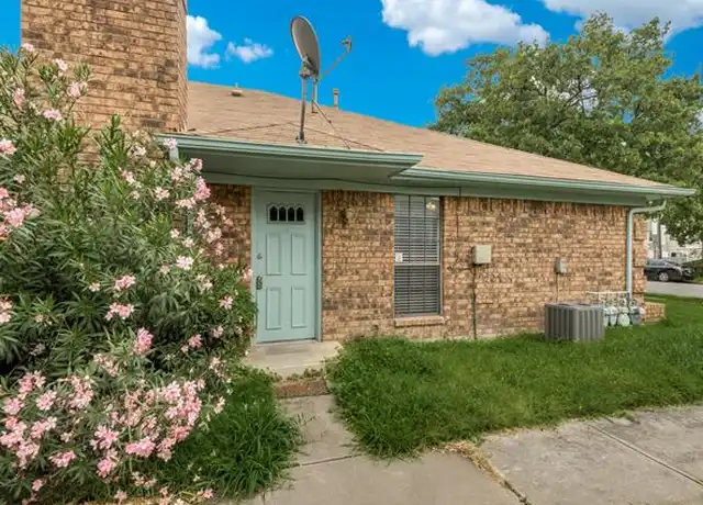 Property at 4015 Evergreen St, Irving, TX, 75061, 2 beds, 2 baths, [object Object]