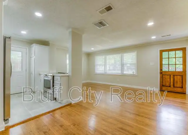 Property at 1409 Dearing Rd, Memphis, TN, 38117, 3 beds, 1.5 baths, [object Object]