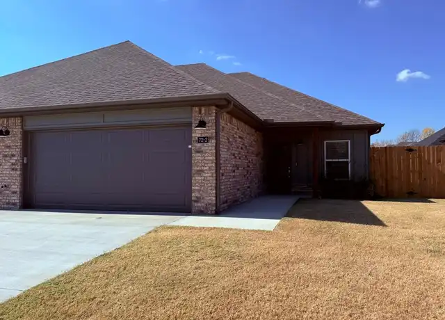 Property at 72 E Bottlebrush Bnd Unit 2, Farmington, AR, 72730, 3 beds, 2 baths, [object Object]