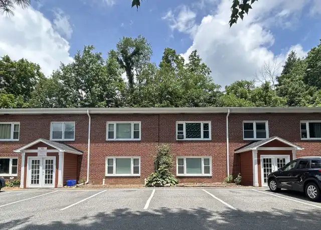 Property at 197 Oak St Unit 5, Boone, NC, 28607, 1 bed, 1 bath, [object Object]