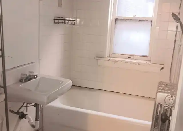 Property at 5101 W National Ave Unit 2, West Milwaukee, WI, 53214, 1 bed, 1 bath, [object Object]